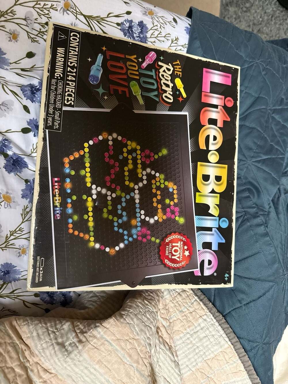 Lite-Brite Retro Deluxe Art Set with 206 Pegs and 6 Templates